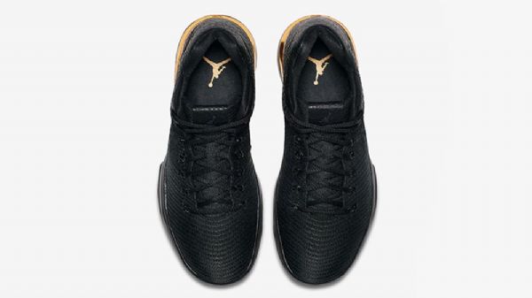 Nike Air Jordan 31 Low Tops Sko Herre Svarte Gull