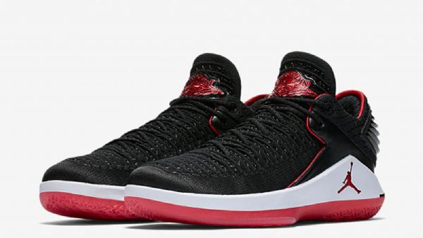 Nike Air Jordan 32 Low Tops Bred Sko Herre Svarte