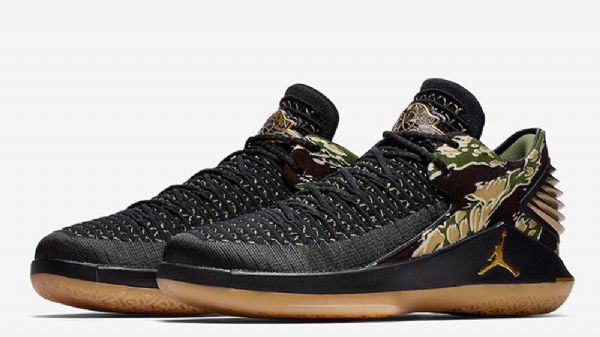 Nike Air Jordan 32 Low Tops Sko Herre Svarte Gull