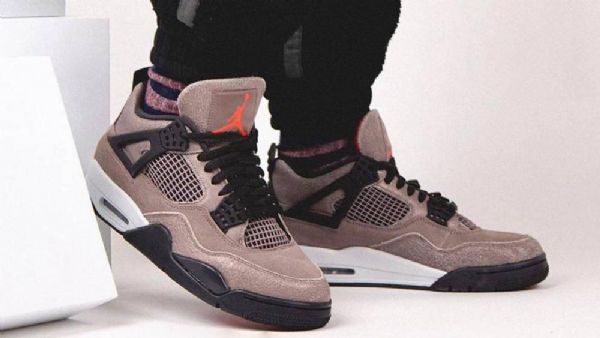 Nike Air Jordan 4 Taupe Haze Sko Dame Brune