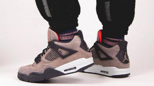 Nike Air Jordan 4 Taupe Haze Sko Dame Brune