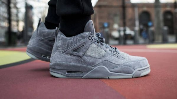 Nike Kaws X Air Jordan 4 Sko Herre Grå