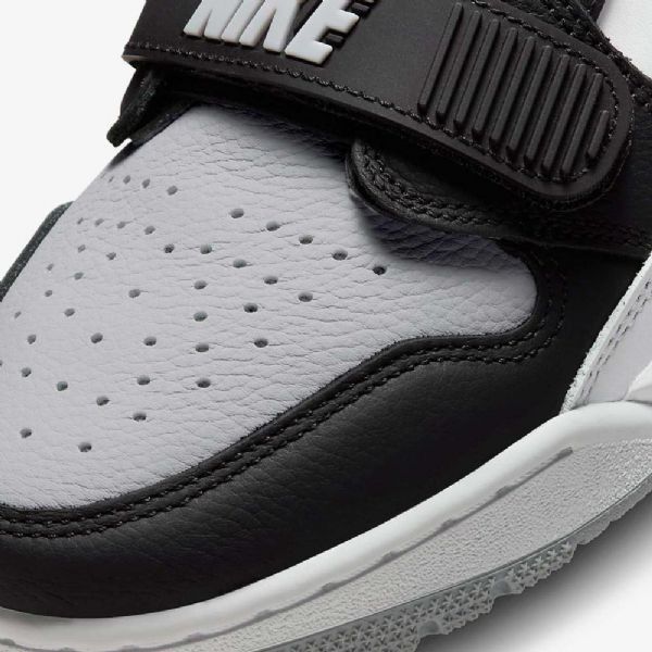 Nike Air Jordan Legacy 312 Low Tops Sko Herre Svarte Grå