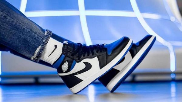 Nike Air Jordan 1 High Tops Og Game Royal Sko Dame Hvite Svarte Blå