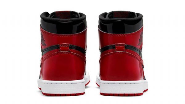 Nike Air Jordan 1 High Tops Og Patent Bred Sko Dame Svarte Rød