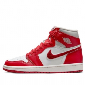 Nike Air Jordan 1 High Tops Og Retro Basketball Shoes Dame Rød Hvite
