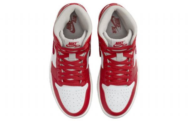 Nike Air Jordan 1 High Tops Og Retro Basketball Shoes Dame Rød Hvite