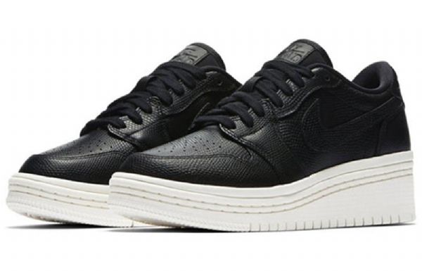 Nike Air Jordan 1 Lifted Retro Basketball Shoes Dame Svarte