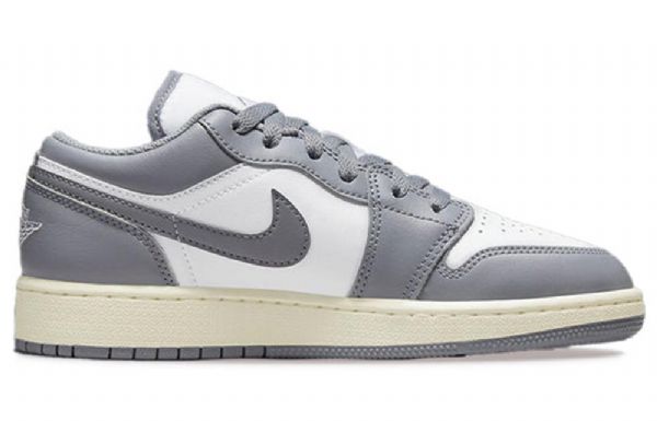 Nike Air Jordan 1 Low Tops Gs Basketsko Herre Grå