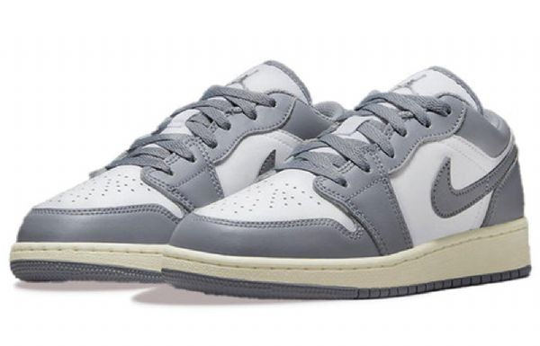 Nike Air Jordan 1 Low Tops Gs Basketsko Herre Grå