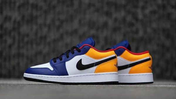 Nike Air Jordan 1 Low Tops Sko Dame Hvite Marineblå Gul