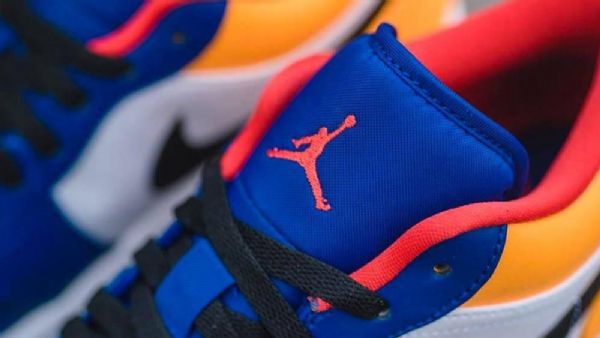 Nike Air Jordan 1 Low Tops Sko Dame Hvite Marineblå Gul