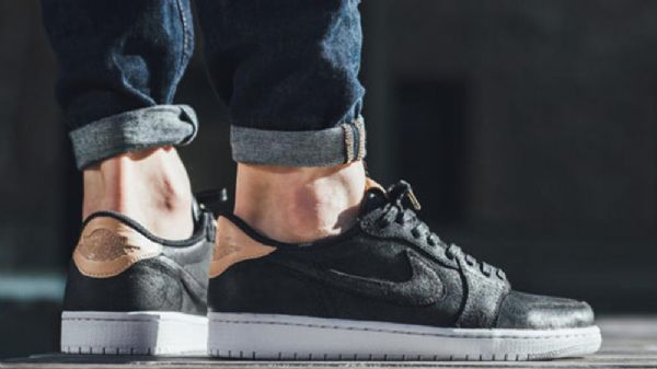 Nike Air Jordan 1 Low Tops Sko Herre Svarte