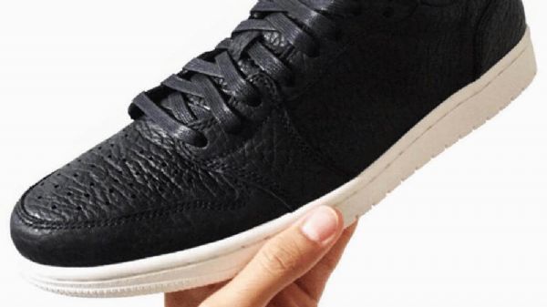 Nike Air Jordan 1 Low Tops Swooshless Sko Herre Svarte