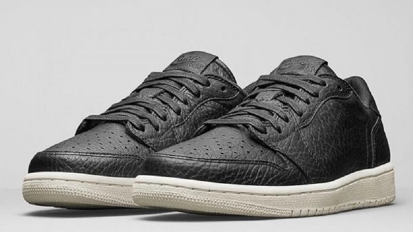 Nike Air Jordan 1 Low Tops Swooshless Sko Herre Svarte