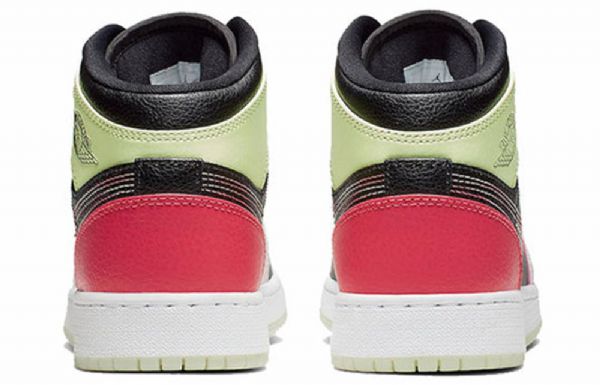 Nike Air Jordan 1 Mid Tops Basketsko Herre Svarte Grønn Rød