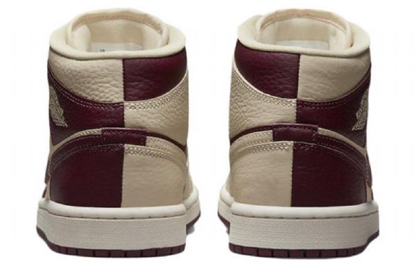 Nike Air Jordan 1 Mid Tops Beach Cherrywood Sko Dame Burgunder Khaki