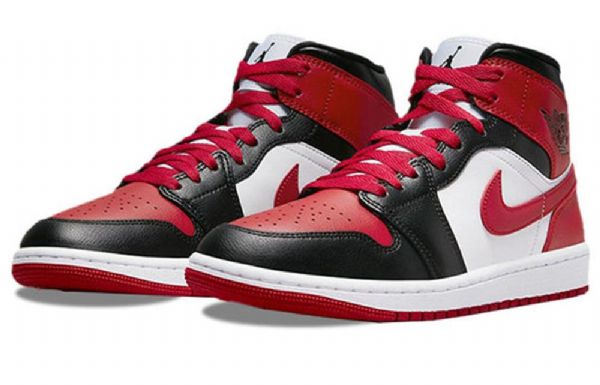 Nike Air Jordan 1 Mid Tops Bred Tå Retro Basketball Shoes Dame Svarte Rød