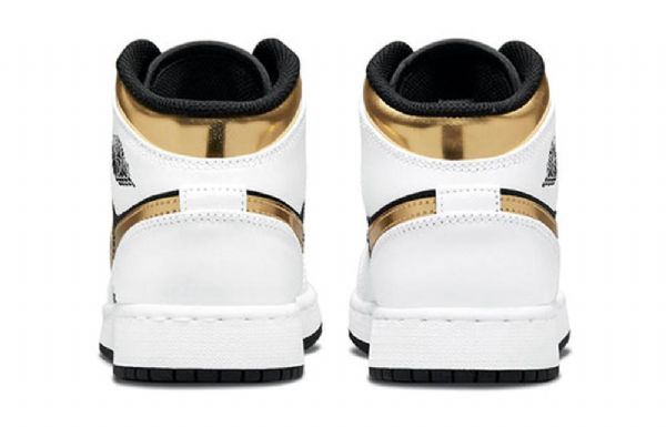 Nike Air Jordan 1 Mid Tops Gs Basketsko Herre Hvite Gull