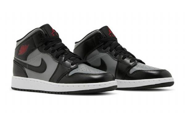Nike Air Jordan 1 Mid Tops Gs Basketsko Herre Svarte Grå