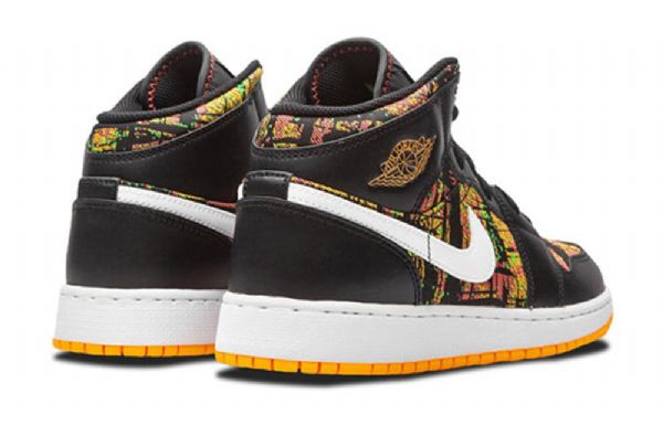 Nike Air Jordan 1 Mid Tops Gs Basketsko Herre Svarte Oransje