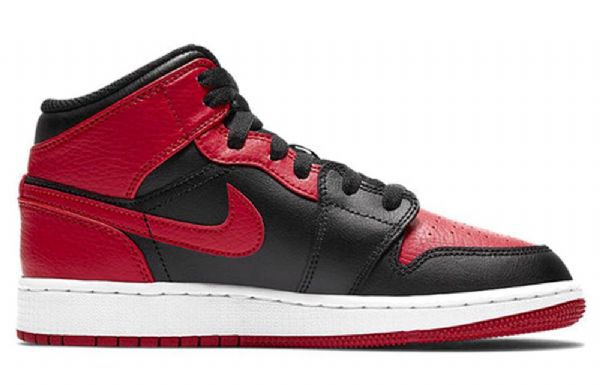 Nike Air Jordan 1 Mid Tops Gs Basketsko Herre Svarte Rød