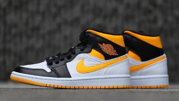 Nike Air Jordan 1 Mid Tops Laser Sko Dame Oransje