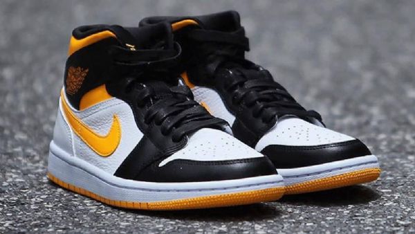 Nike Air Jordan 1 Mid Tops Laser Sko Dame Oransje