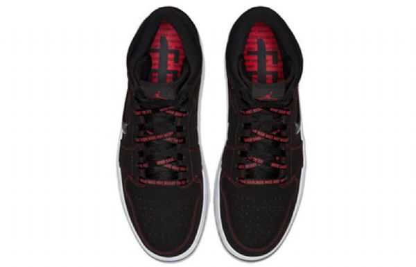 Nike Air Jordan 1 Mid Tops Retro Basketball Shoes Herre Svarte
