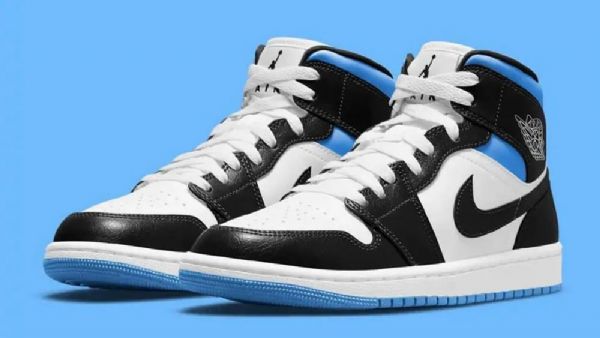 Nike Air Jordan 1 Mid Tops Royal Sko Dame Kongeblå Svarte Hvite