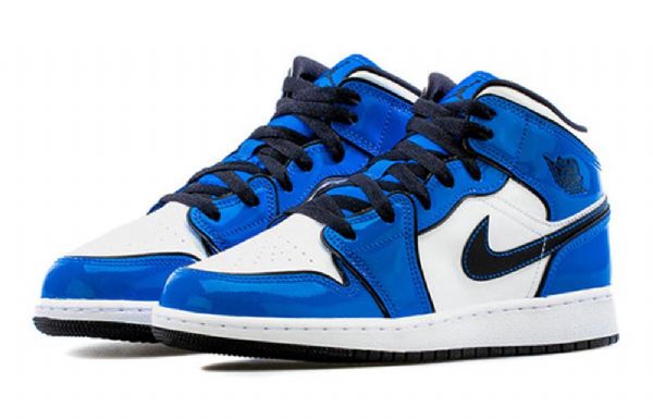 Nike Air Jordan 1 Mid Tops Se Gs Basketsko Herre Blå