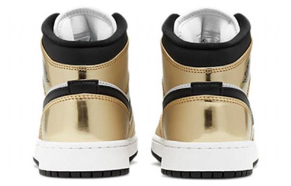 Nike Air Jordan 1 Mid Tops Se Gs Basketsko Herre Gull
