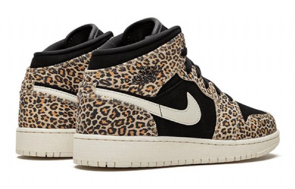 Nike Air Jordan 1 Mid Tops Se Gs Basketsko Herre Leopard
