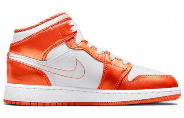 Nike Air Jordan 1 Mid Tops Se Gs Basketsko Herre Oransje