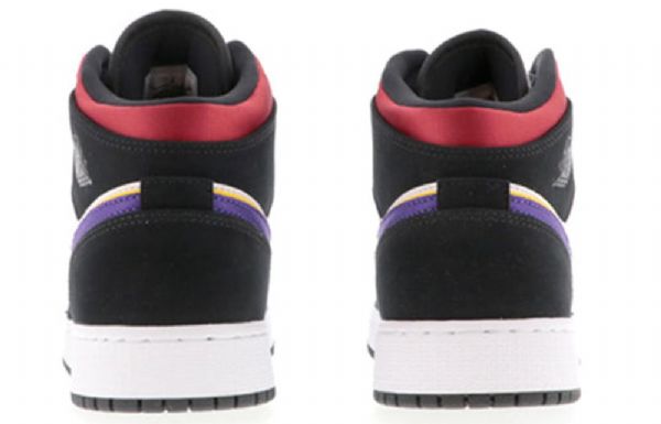 Nike Air Jordan 1 Mid Tops Se Gs Basketsko Herre Svarte Blå
