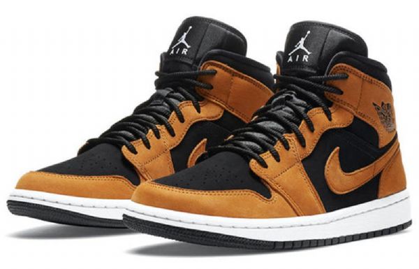 Nike Air Jordan 1 Mid Tops Se Retro Basketball Shoes Dame Brune Hvite
