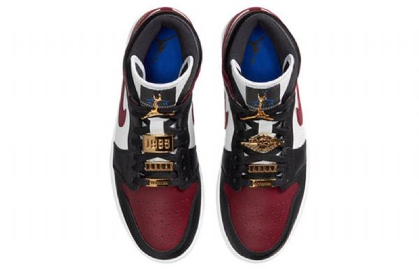 Nike Air Jordan 1 Mid Tops Se Retro Basketball Shoes Dame Gull