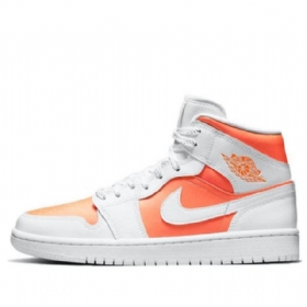 Nike Air Jordan 1 Mid Tops Se Retro Basketball Shoes Dame Hvite Oransje