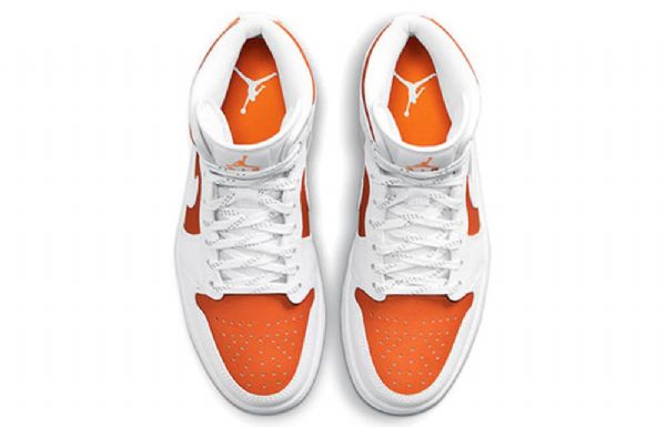 Nike Air Jordan 1 Mid Tops Se Retro Basketball Shoes Dame Hvite Oransje