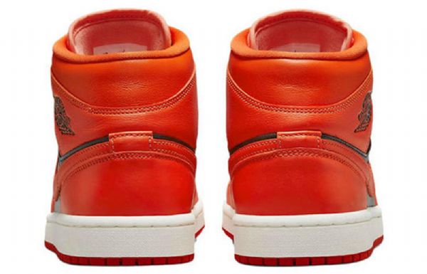 Nike Air Jordan 1 Mid Tops Se Retro Basketball Shoes Dame Oransje