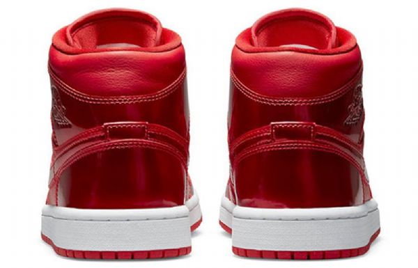 Nike Air Jordan 1 Mid Tops Se Retro Basketball Shoes Dame Rød