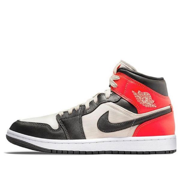 Nike Air Jordan 1 Mid Tops Se Retro Basketball Shoes Dame Svarte Rød