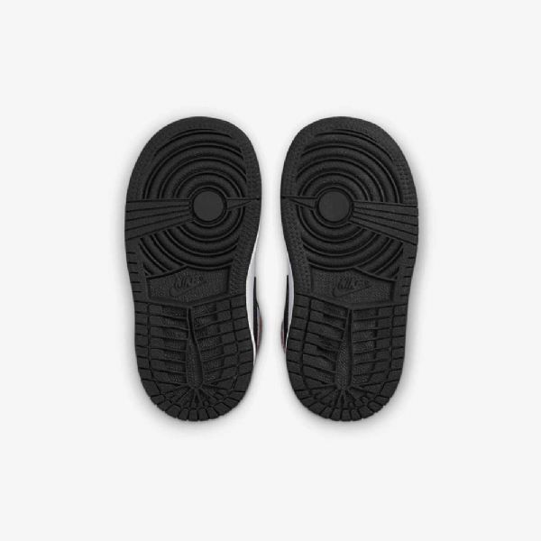 Nike Air Jordan 1 Mid Tops Se Sko Barn Svarte Hvite Korall