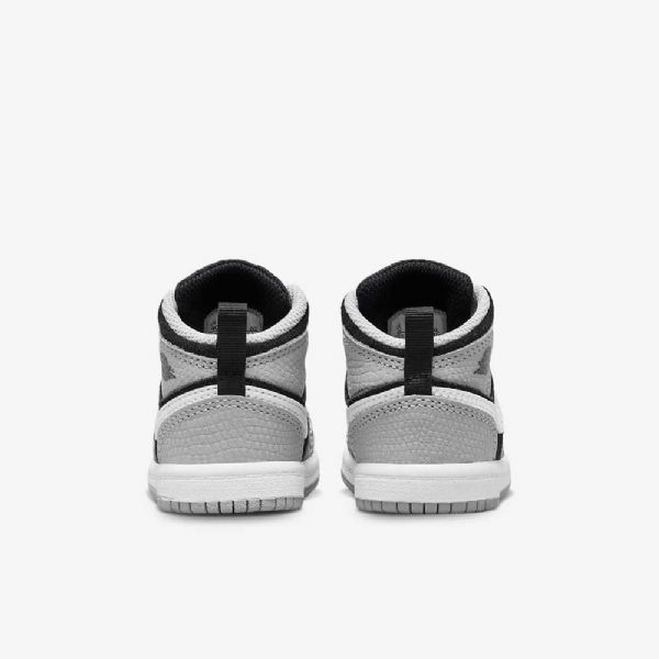 Nike Air Jordan 1 Mid Tops Se Sko Barn Svarte Hvite Lyse Grå Rød