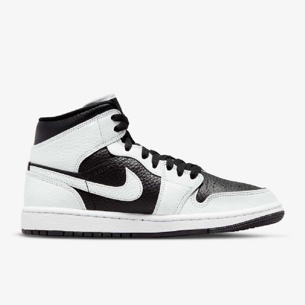 Nike Air Jordan 1 Mid Tops Se Sko Dame Hvite Svarte