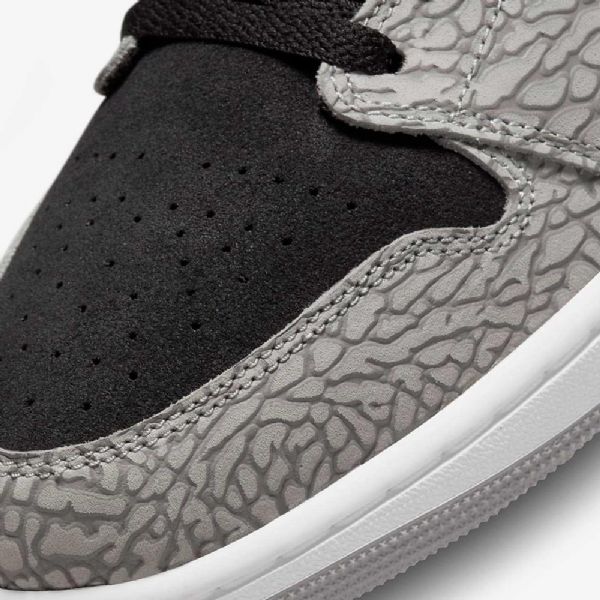 Nike Air Jordan 1 Mid Tops Se Sko Dame Svarte Hvite Lyse Grå Rød