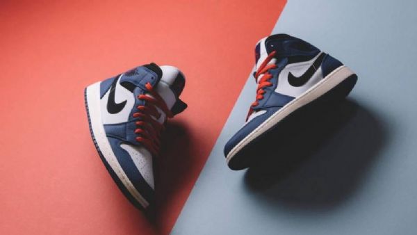Nike Air Jordan 1 Mid Tops Se Sko Herre Blå Svarte