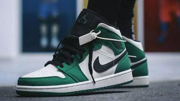 Nike Air Jordan 1 Mid Tops Se Sko Herre Grønn Svarte