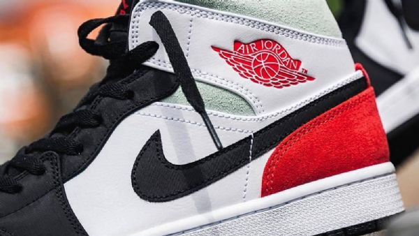 Nike Air Jordan 1 Mid Tops Se Union Tå Sko Dame Svarte