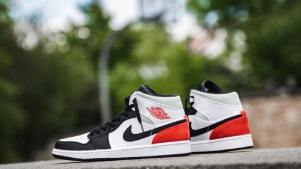 Nike Air Jordan 1 Mid Tops Se Union Tå Sko Dame Svarte